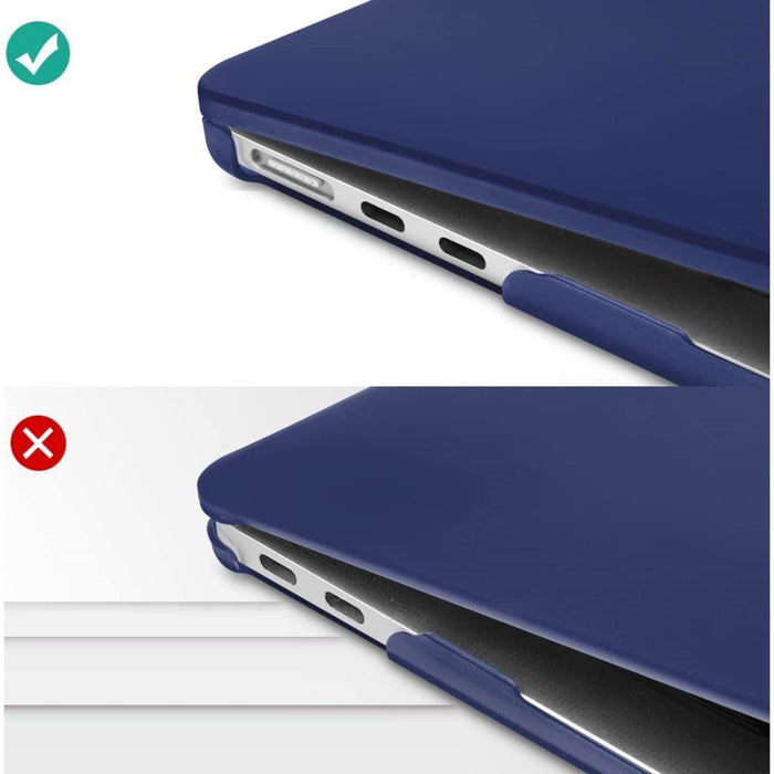 Macbook Air 2022 Hoesje - 13.6 inch - Matte Donker Blauw - MacBook Air (M2 Chip) Case - Cover geschikt voor Apple MacBook Air (A2681)