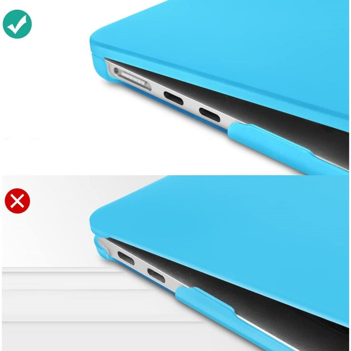 Macbook Air 2022 Hoesje - 13.6 inch - Matte Licht Blauw - MacBook Air (M2 Chip) Case - Cover geschikt voor Apple MacBook Air (A2681)